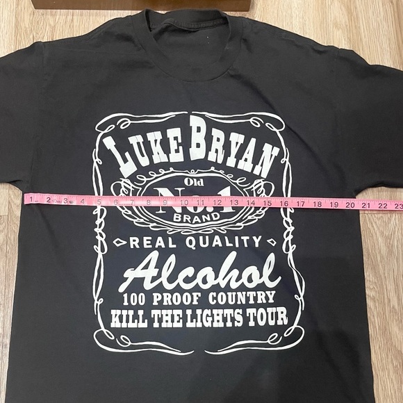Luke Bryan Kill The Lights Tour TShirt - Picture 4 of 5